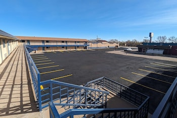 Travelodge By Wyndham Clovis,New Mexico>>Clovis,2 star