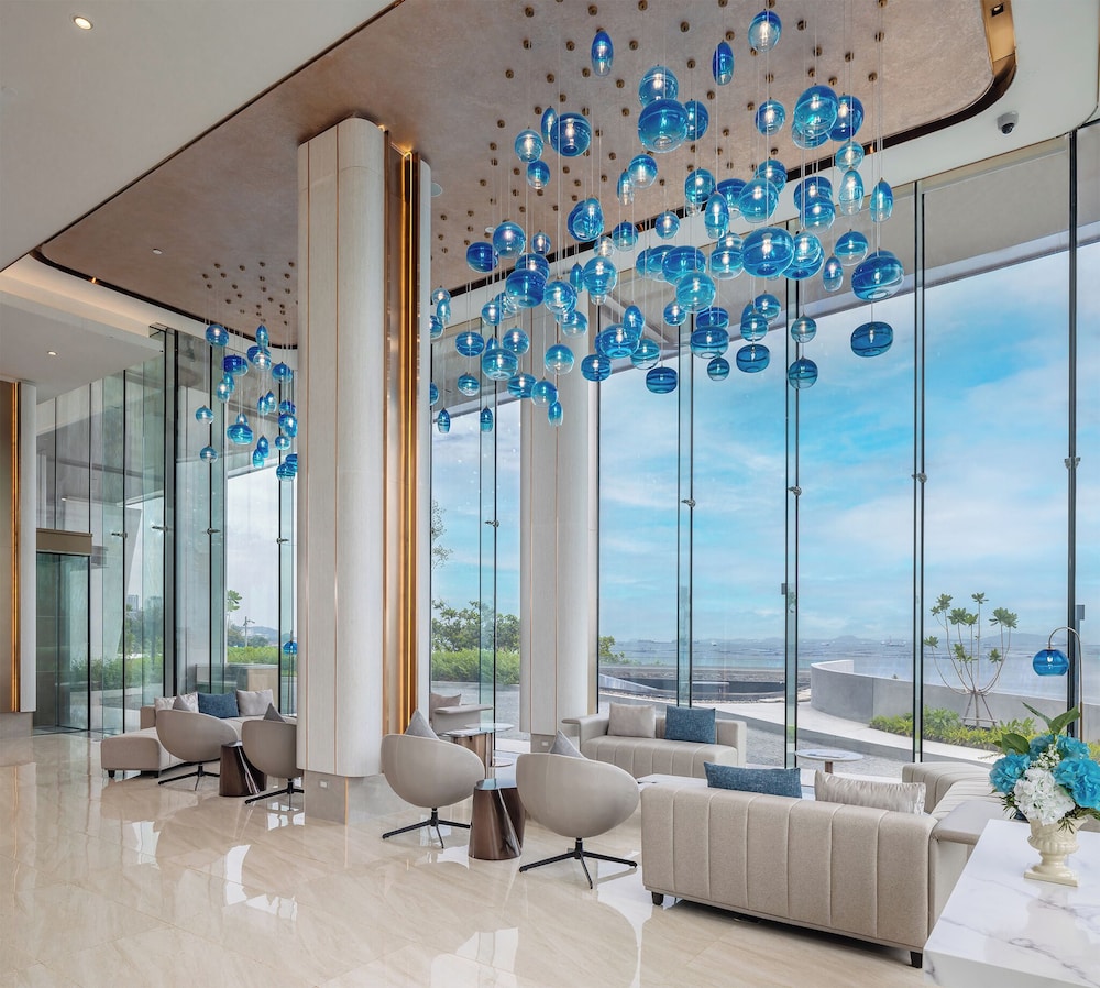 s sriracha hotel and residence