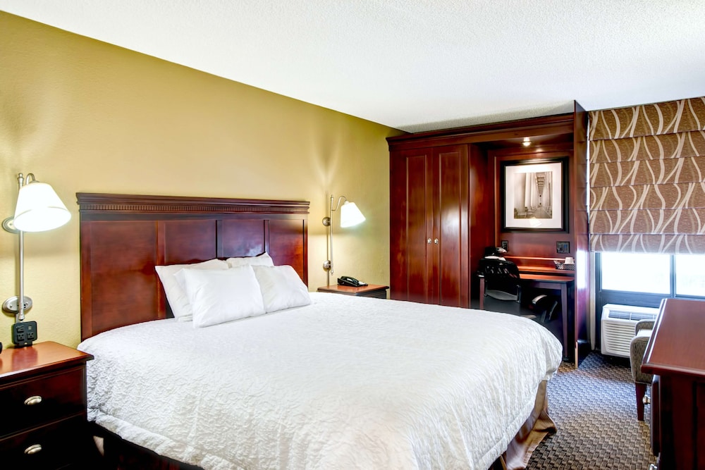 hampton inn college station