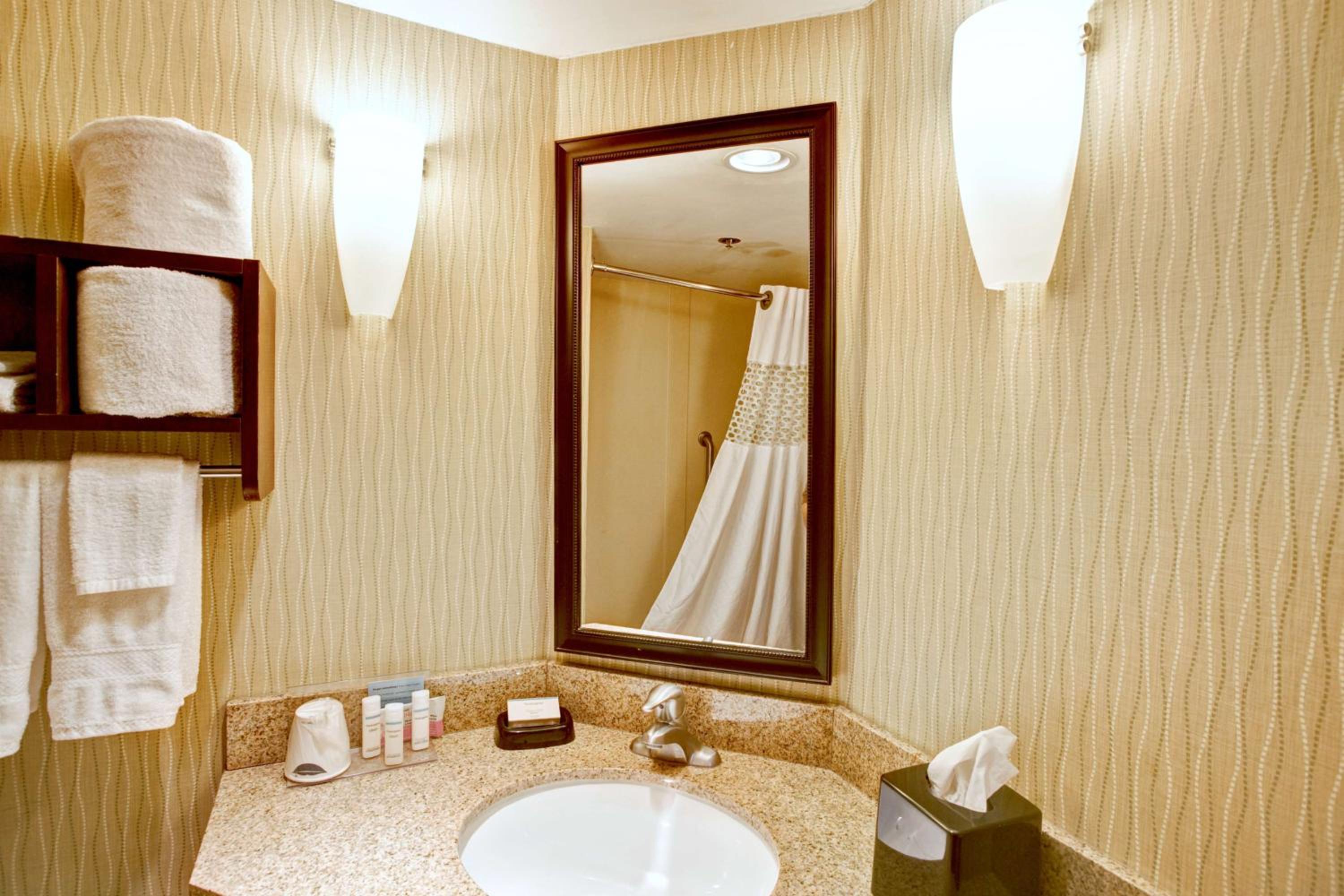 hampton inn college station