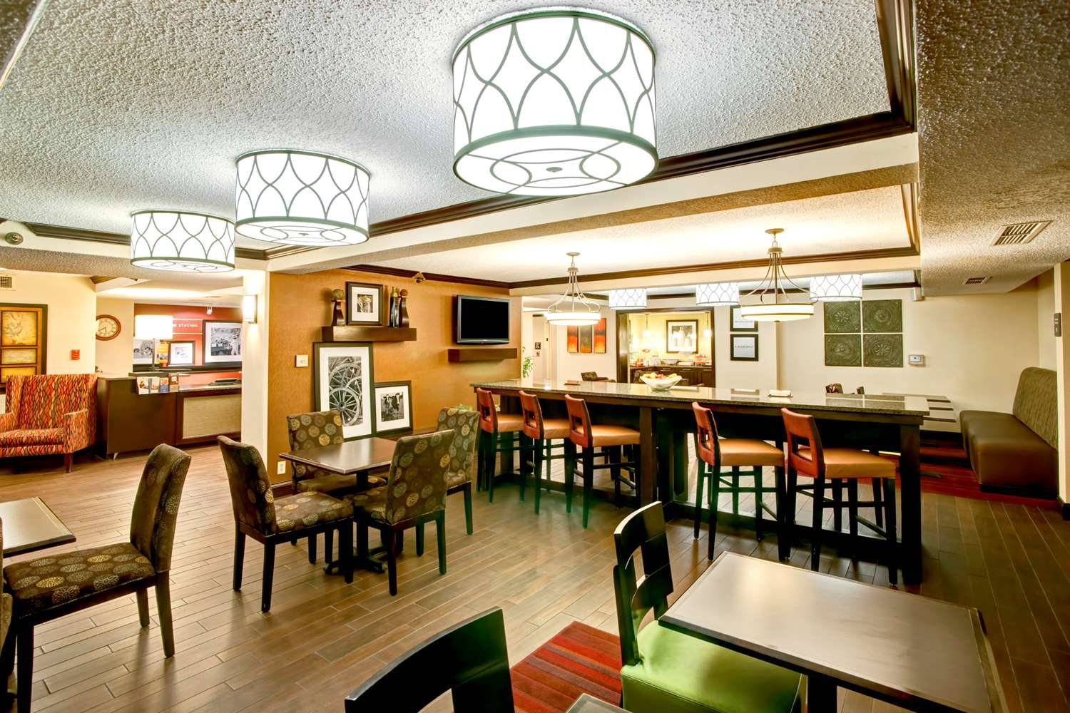 hampton inn college station