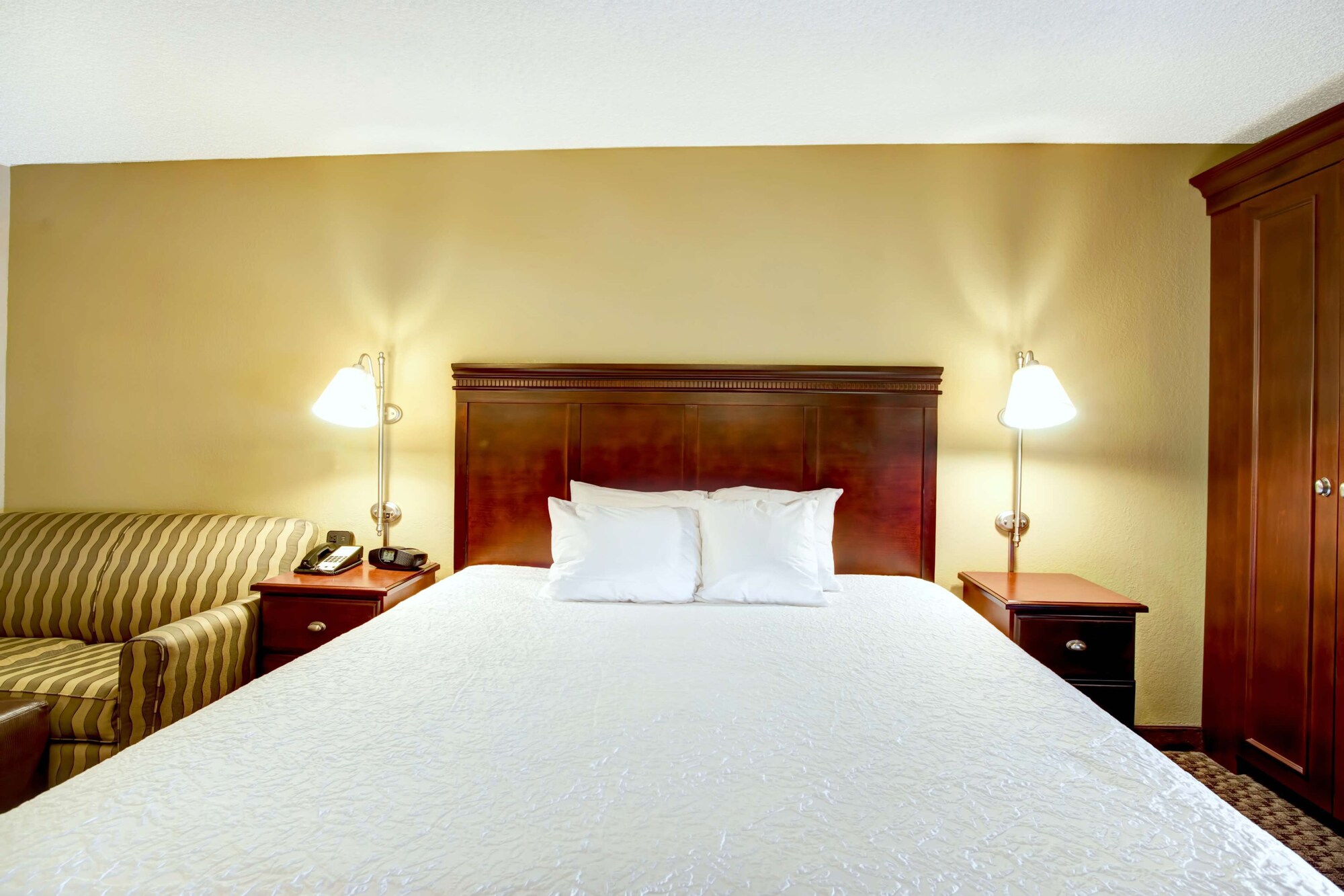 hampton inn college station