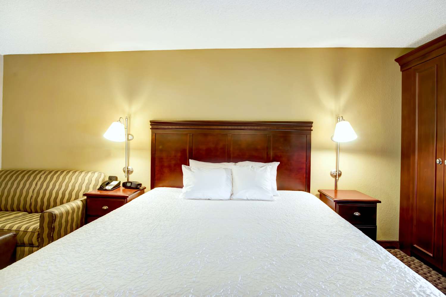 hampton inn college station