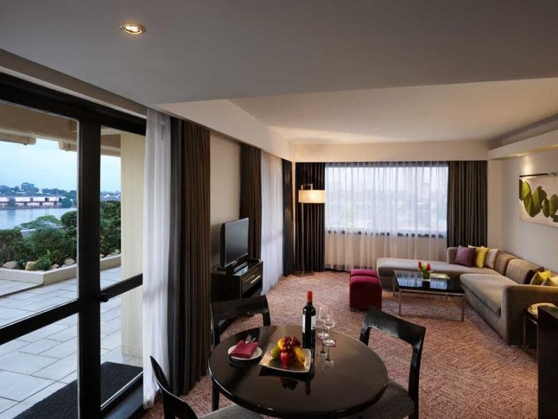 cinnamon lakeside colombo
