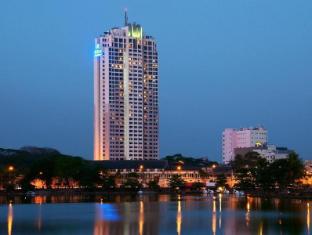 hilton colombo residence