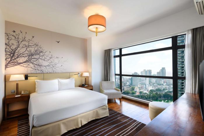 hilton colombo residence