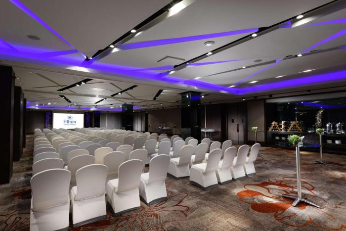 hilton colombo residence