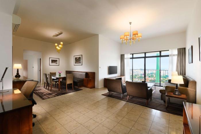 hilton colombo residence