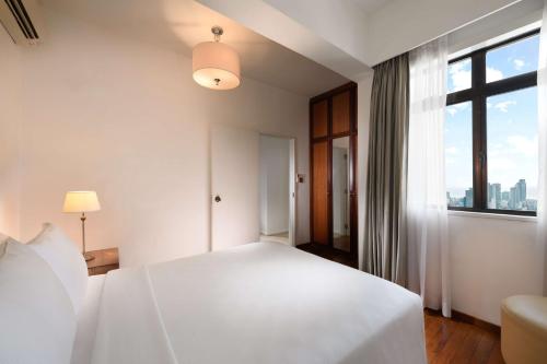 hilton colombo residence