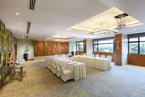 hilton colombo residence