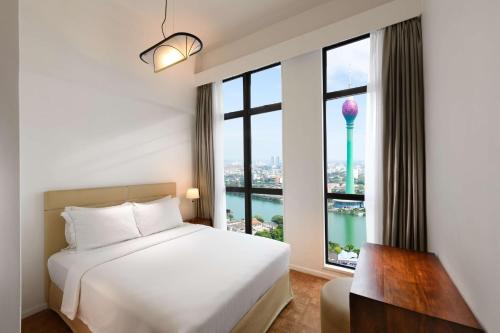 hilton colombo residence
