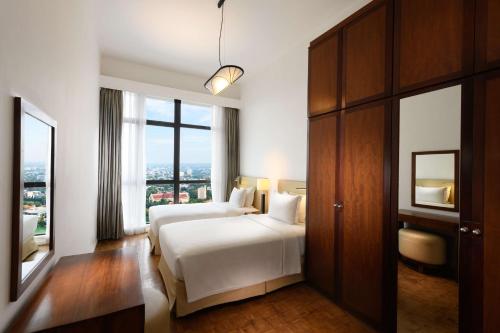 hilton colombo residence