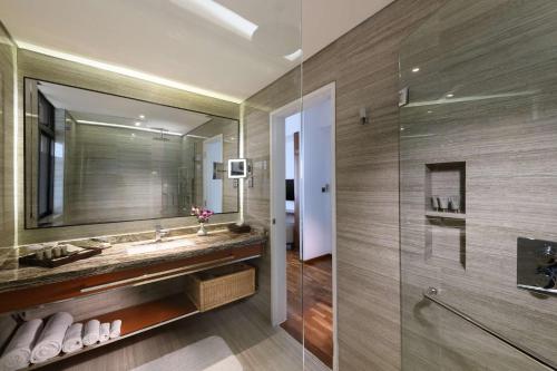 hilton colombo residence