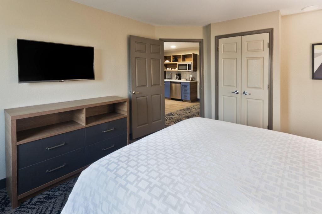 candlewood suites columbus fort benning by ihg