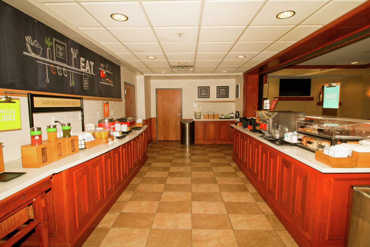 hampton inn commerce novi