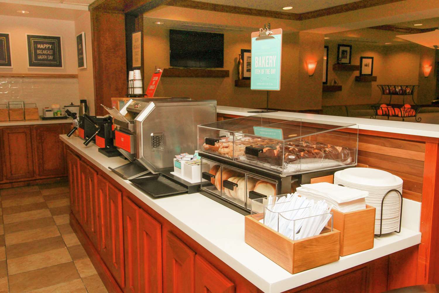 hampton inn commerce novi