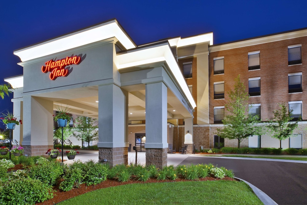 hampton inn commerce novi