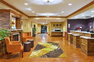 hampton inn commerce novi