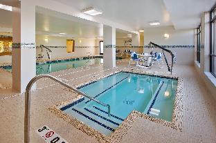 hampton inn commerce novi