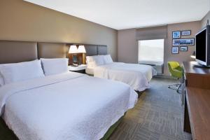 hampton inn commerce novi