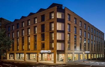 hampton by hilton bath city