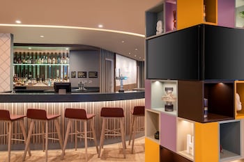 hampton by hilton bath city