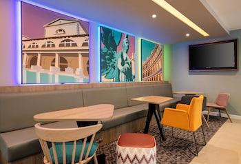 hampton by hilton bath city