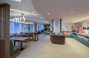 hampton by hilton bath city