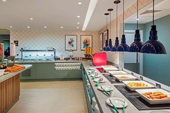 hampton by hilton bath city
