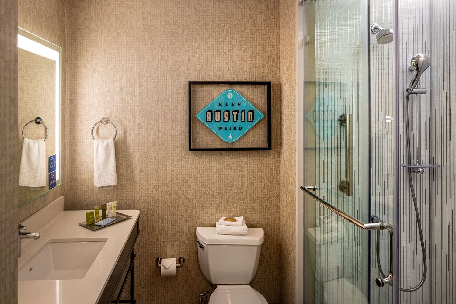 hilton austin airport
