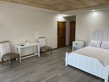 la estancia santa rosa hotel boutique