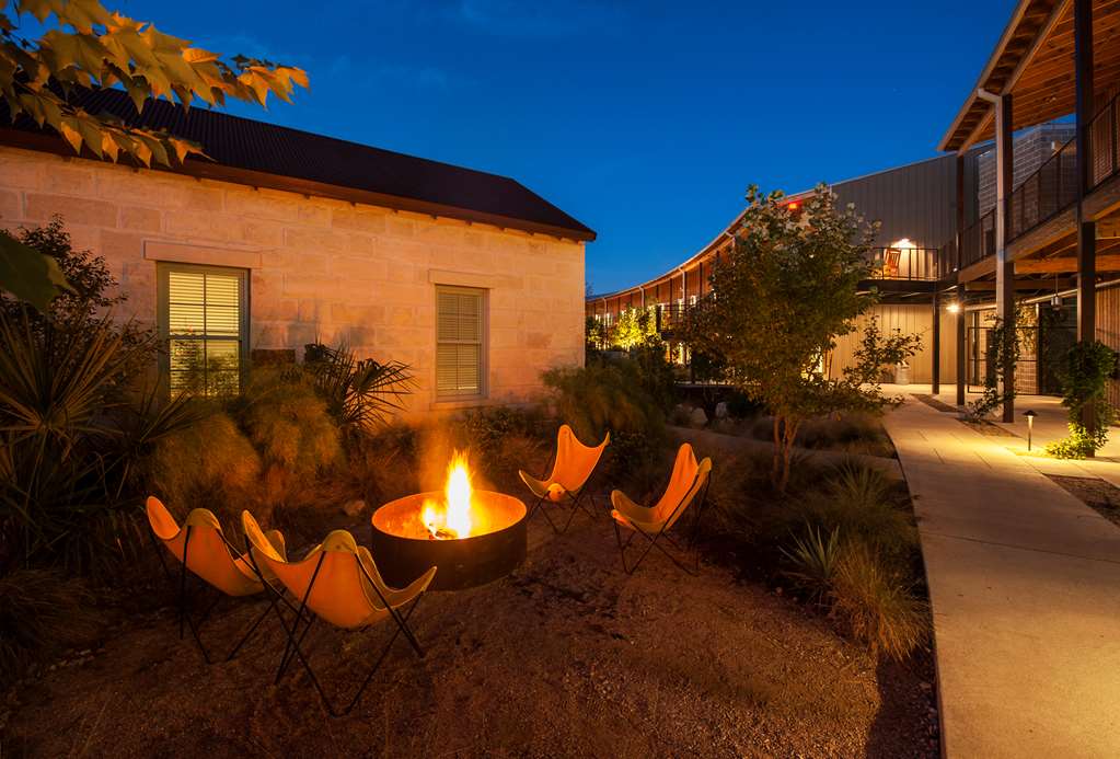 lone star court by valencia hotel collection