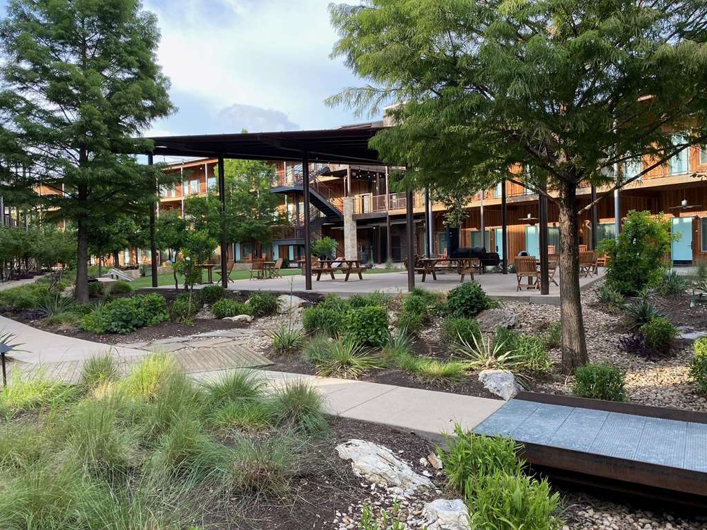 lone star court by valencia hotel collection