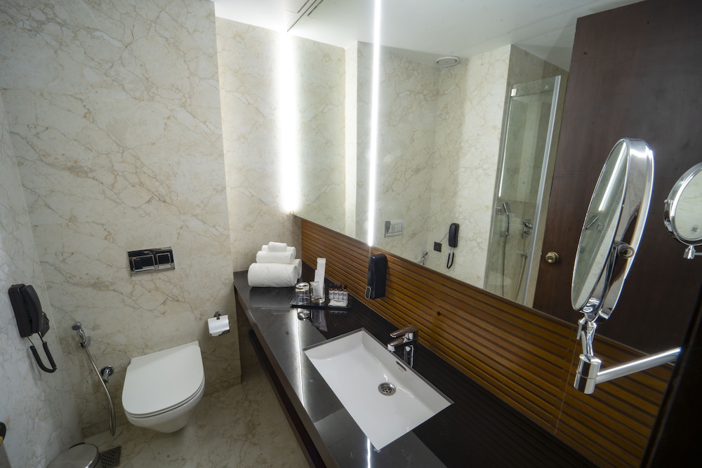 essentia luxury hotel indore