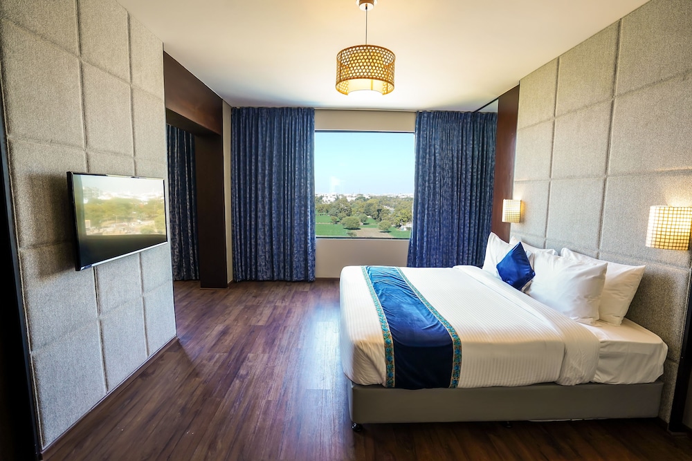 essentia luxury hotel indore