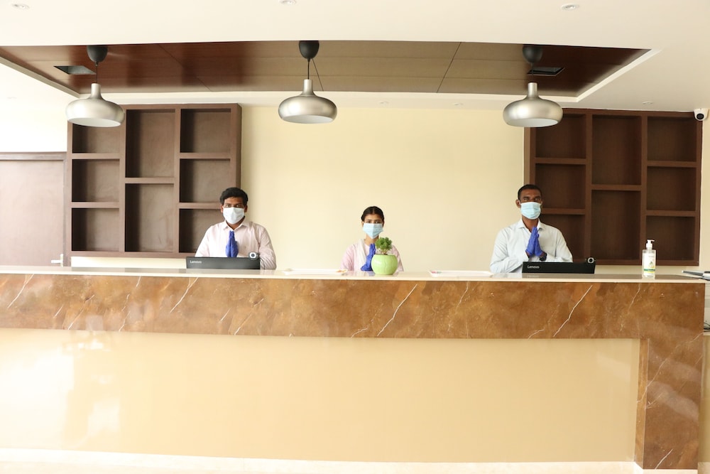 gadiraju palace convention centre and hotel