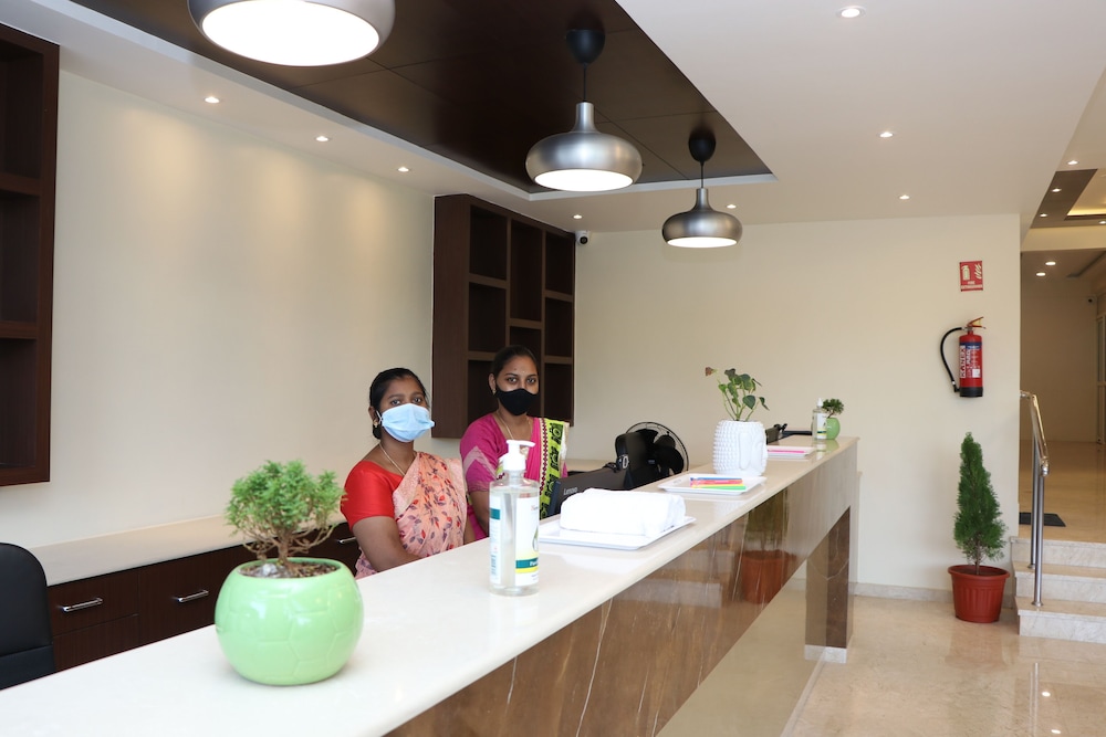 gadiraju palace convention centre and hotel