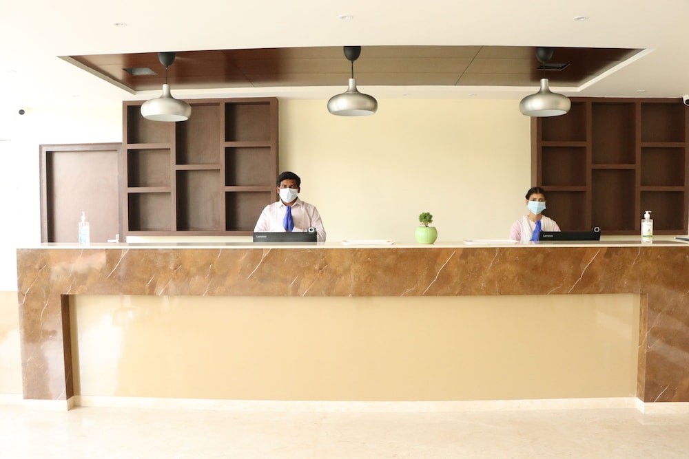 gadiraju palace convention centre and hotel