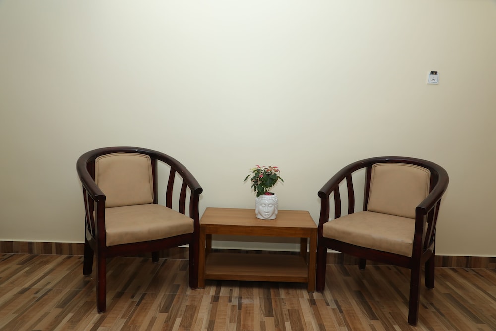 gadiraju palace convention centre and hotel