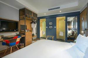 bespoke trendy hotel hanoi