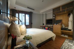 bespoke trendy hotel hanoi