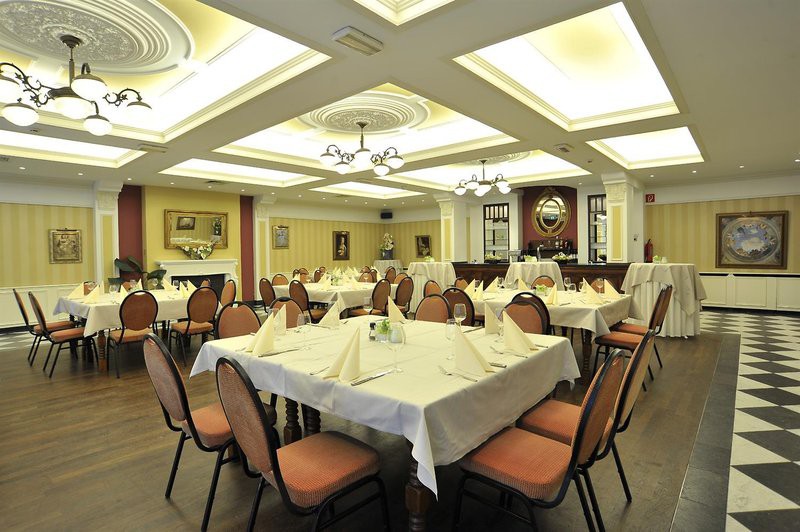 Golden Tulip West Ende,Helmond>>Eindhoven,4 star