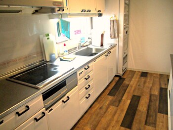 j hoppers hiroshima guesthouse hostel