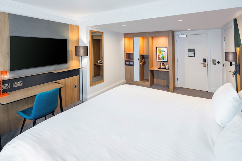 holiday inn aylesbury by ihg