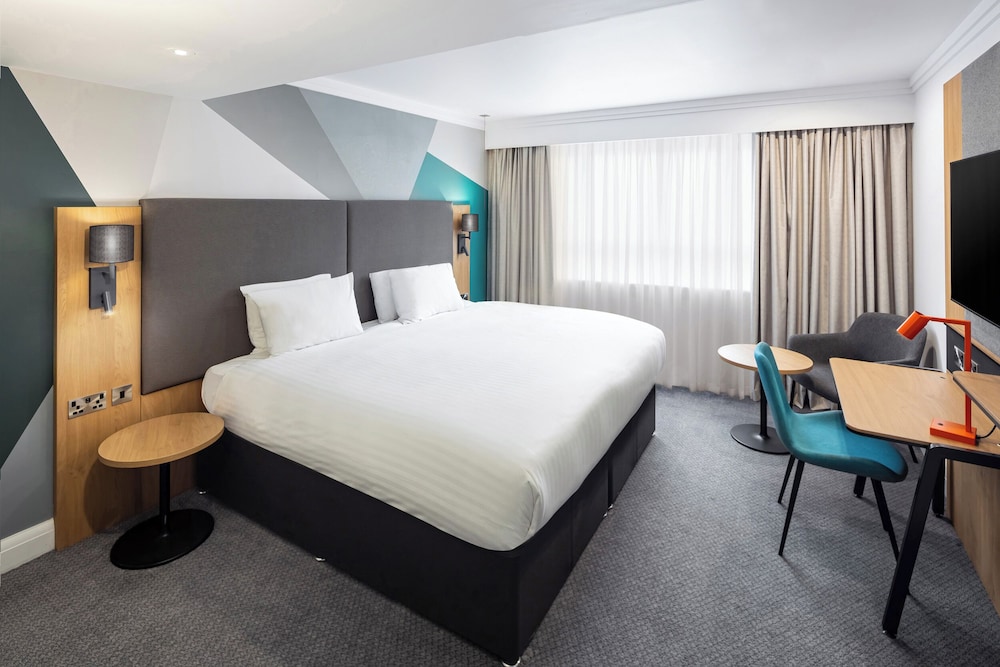 holiday inn aylesbury by ihg