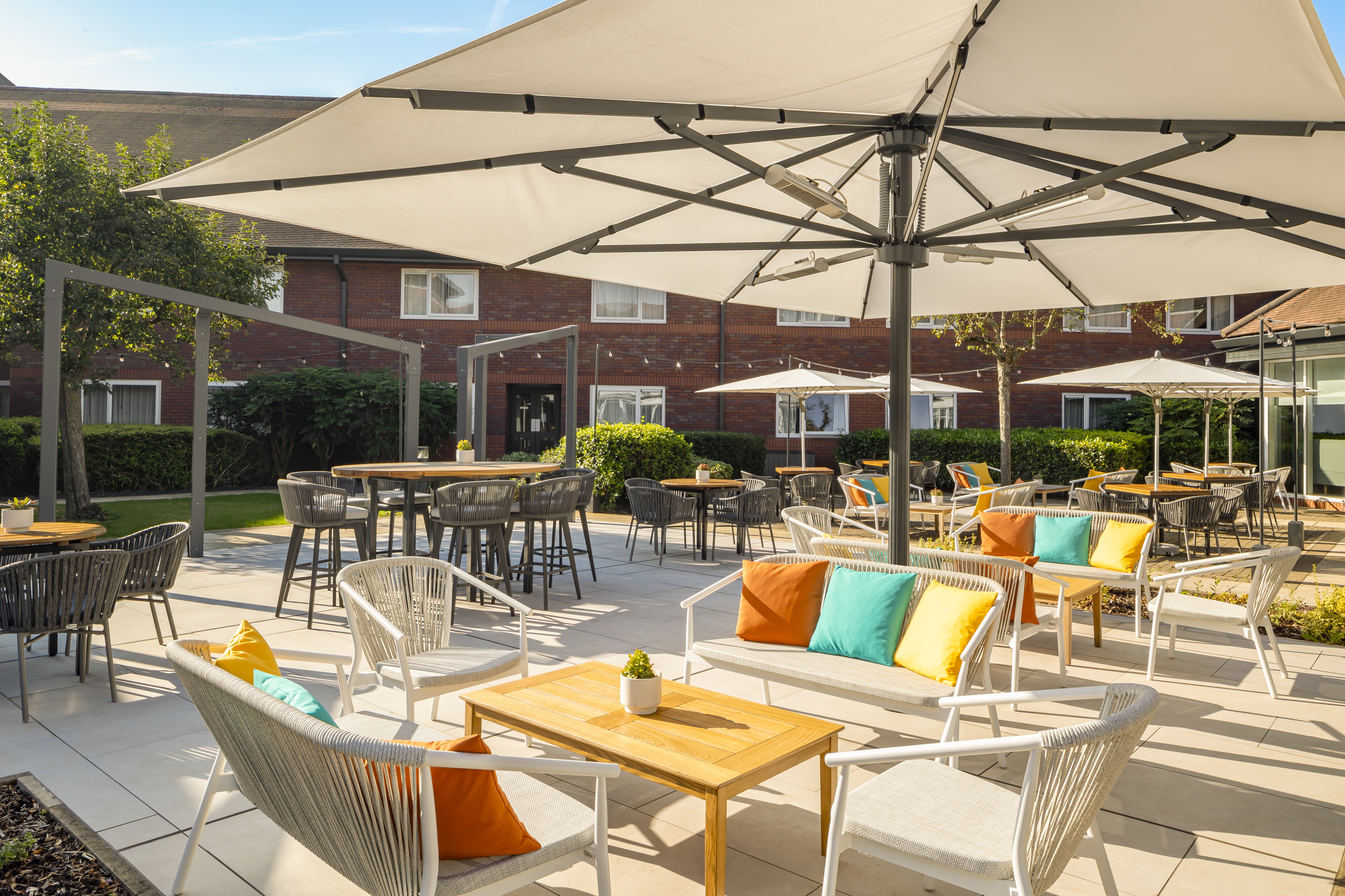 holiday inn aylesbury by ihg
