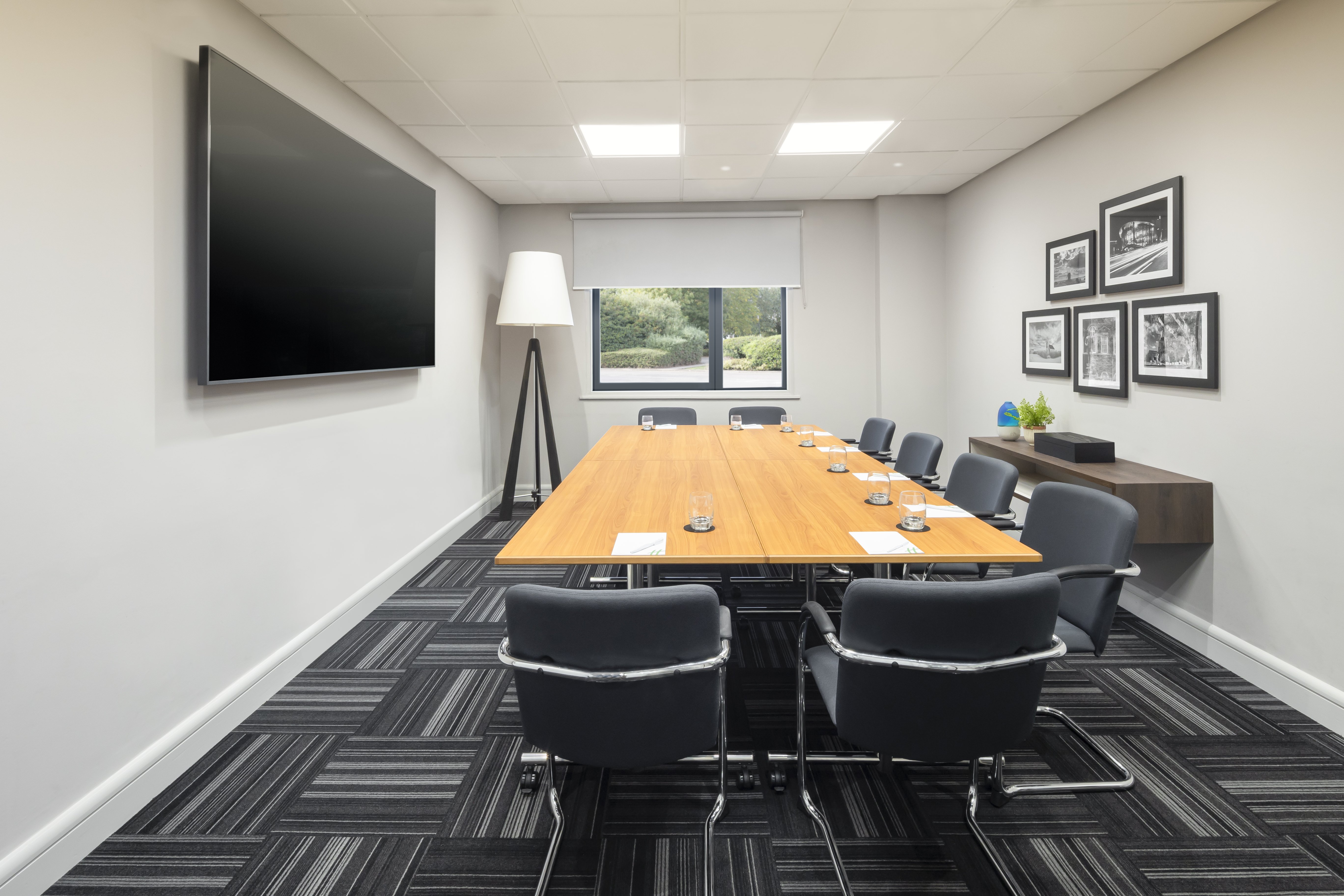 holiday inn aylesbury by ihg