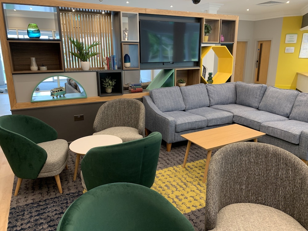 holiday inn aylesbury by ihg