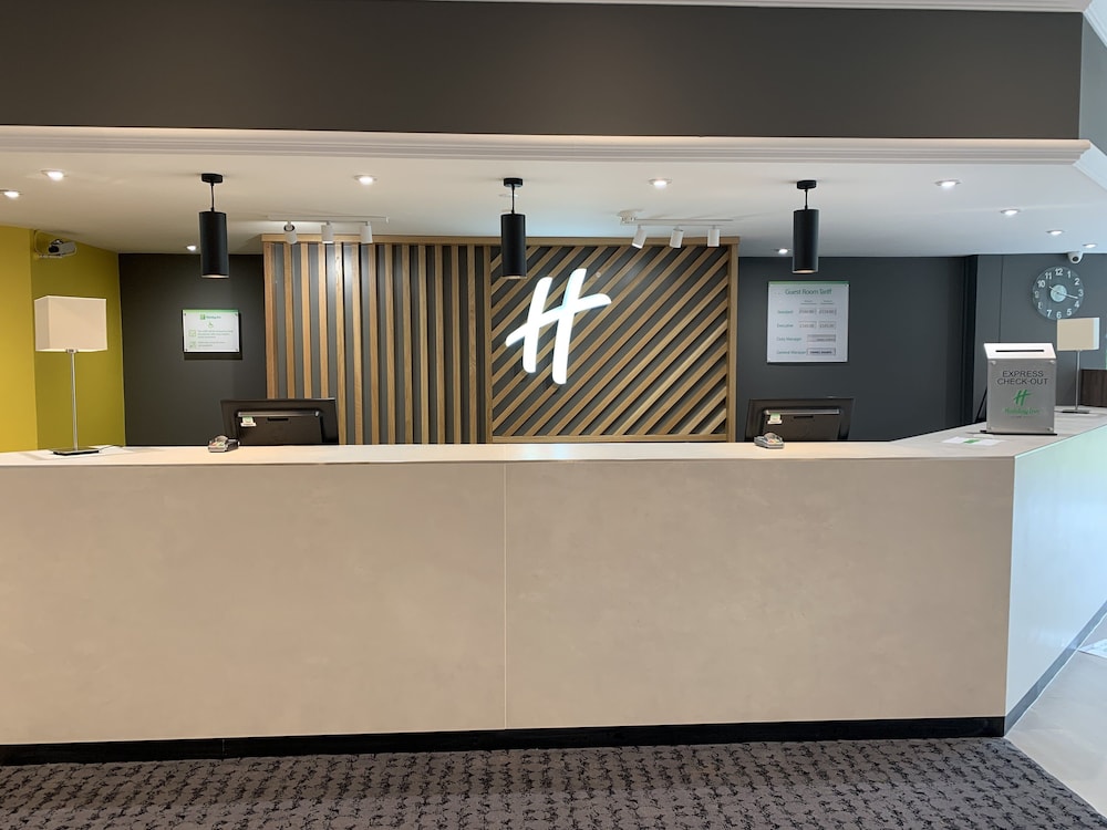 holiday inn aylesbury by ihg