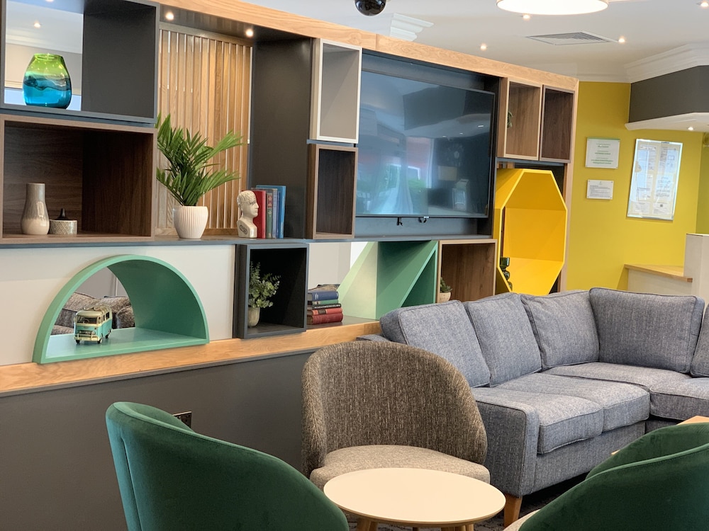 holiday inn aylesbury by ihg